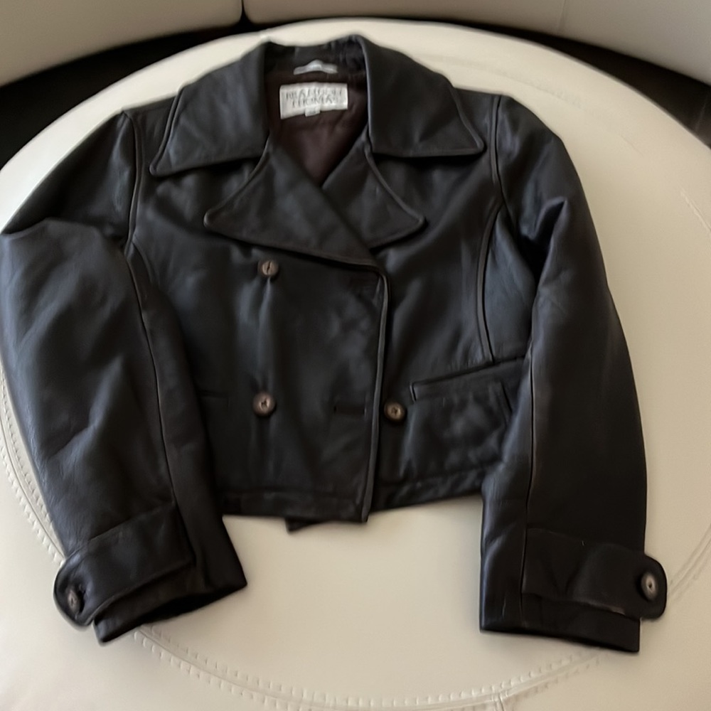 Leather jacket - Picture 4 of 6
